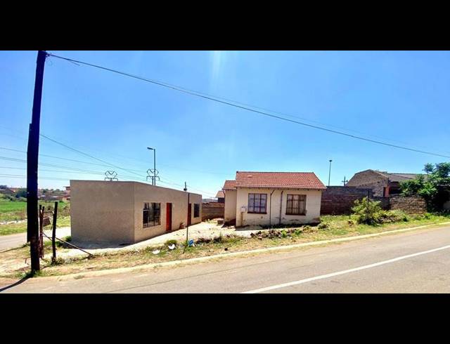 2 BEDROOM HOUSE FOR SALE IN EMDENI